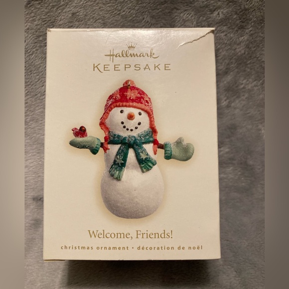 🎄(bundle 3 items for $30 )2007 Hallmark Keepsake Ornament 
Welcome me Friends! - Picture 3 of 6